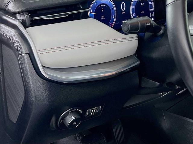 Photo of 2022 Velvet Red Pearlcoat Jeep Compass