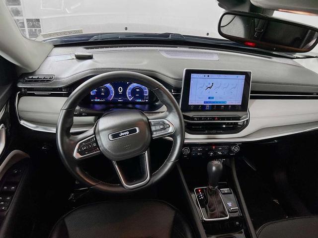 Photo of 2022 Velvet Red Pearlcoat Jeep Compass