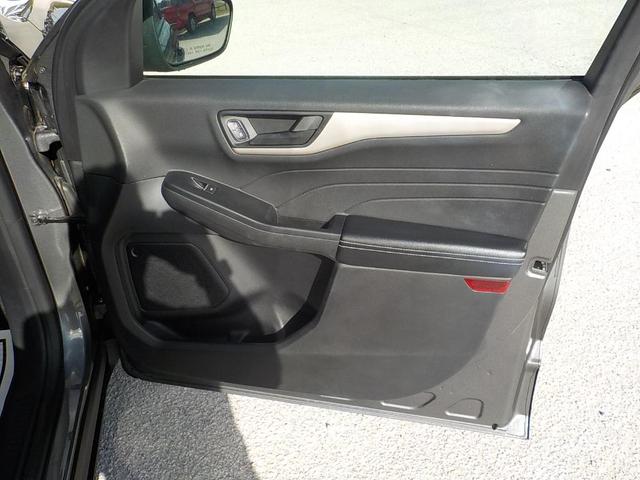 Photo of 2022 Gray Ford Escape