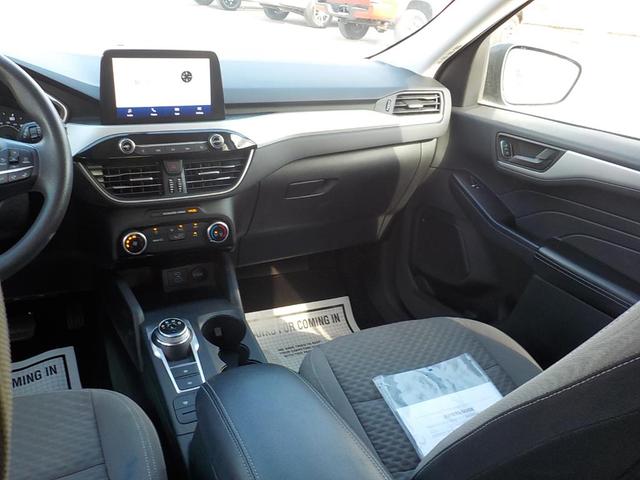 Photo of 2022 Gray Ford Escape