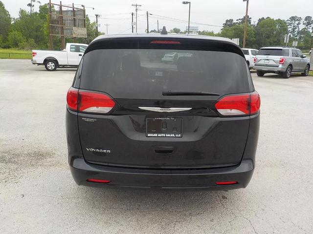 Photo of 2023 Black Chrysler Voyager