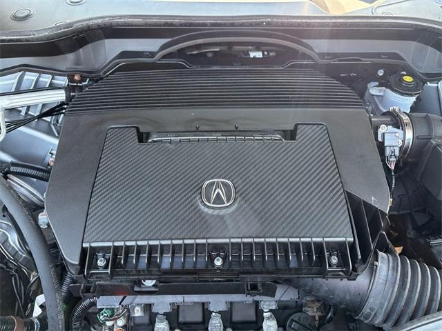 Photo of 2022 Lunar Silver Metallic Acura MDX