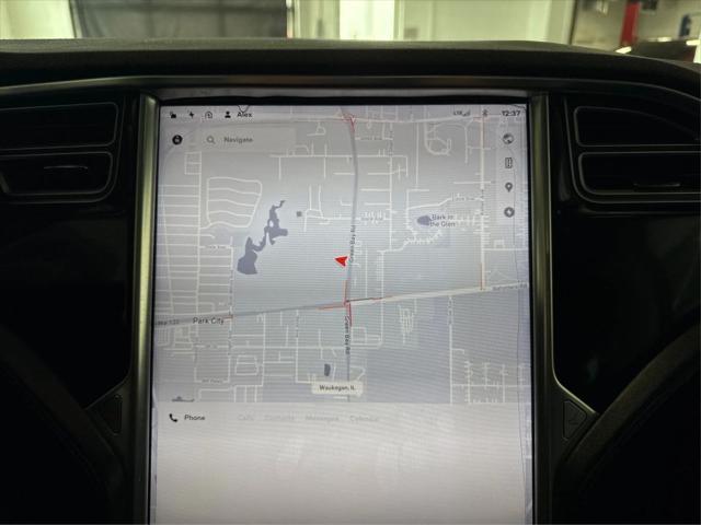 Photo of 2016 Titanium Metallic Tesla Model X