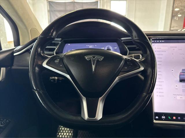 Photo of 2016 Titanium Metallic Tesla Model X