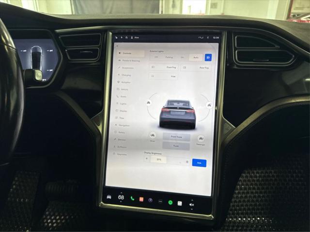 Photo of 2016 Titanium Metallic Tesla Model X