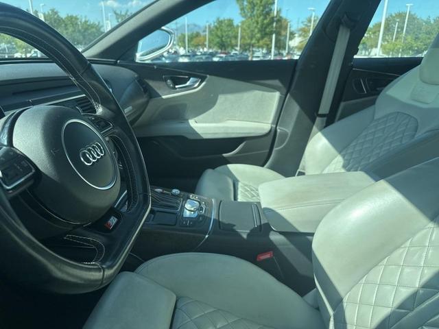 Photo of 2017 Florett Silver Metallic Audi S7