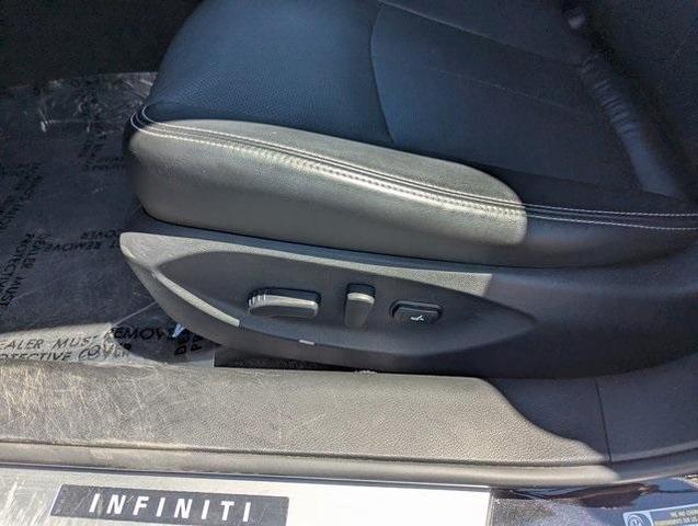 Photo of 2022 Midnight Black INFINITI Q50