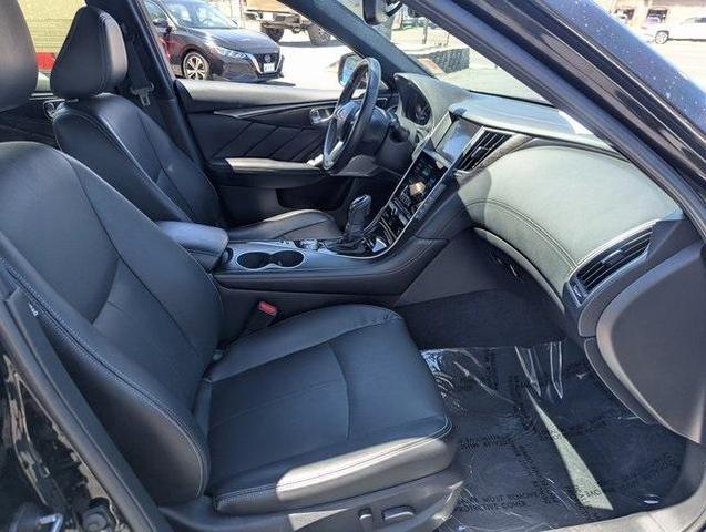 Photo of 2022 Midnight Black INFINITI Q50