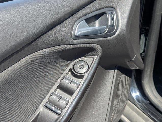 Photo of 2018 Shadow Black Ford Focus