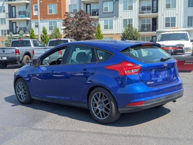 Photo of 2015 Blue Ford Focus
