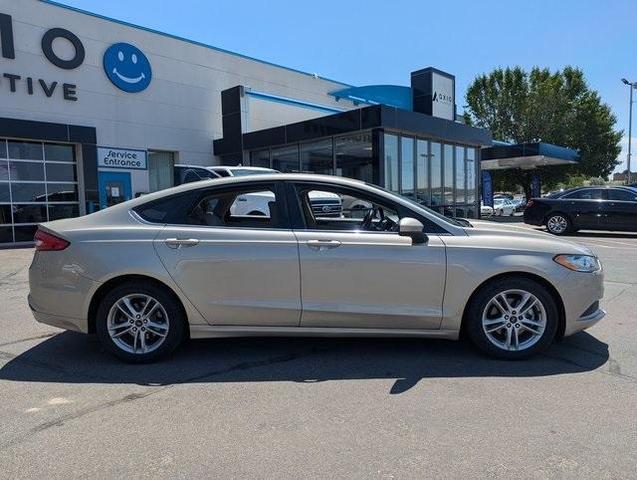Photo of 2018 White Gold Ford Fusion