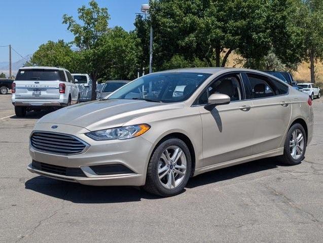 Photo of 2018 White Gold Ford Fusion
