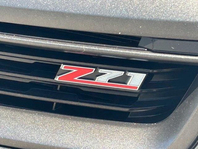 Photo of 2017 Cyber Gray Metallic Chevrolet Colorado