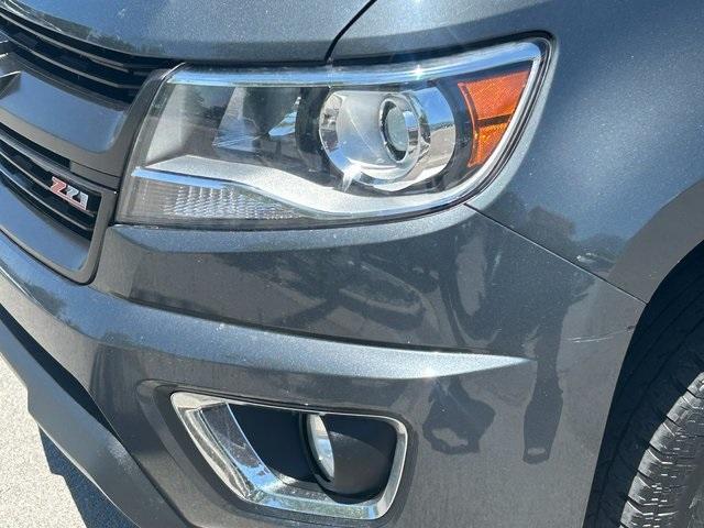 Photo of 2017 Cyber Gray Metallic Chevrolet Colorado