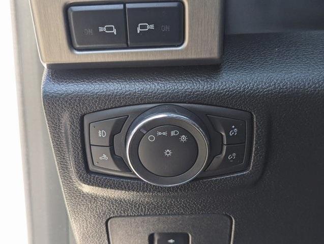 Photo of 2015 White Ford F-150