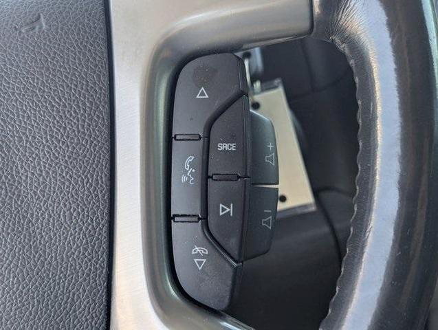 Photo of 2014 Summit White Chevrolet Suburban