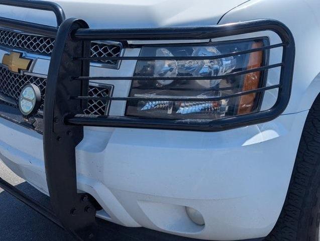 Photo of 2014 Summit White Chevrolet Suburban