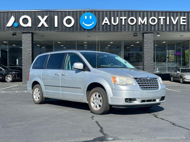 2010 Chrysler Town & Country