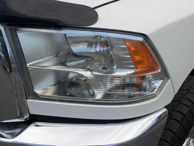 Photo of 2018 Bright White Clearcoat RAM 3500