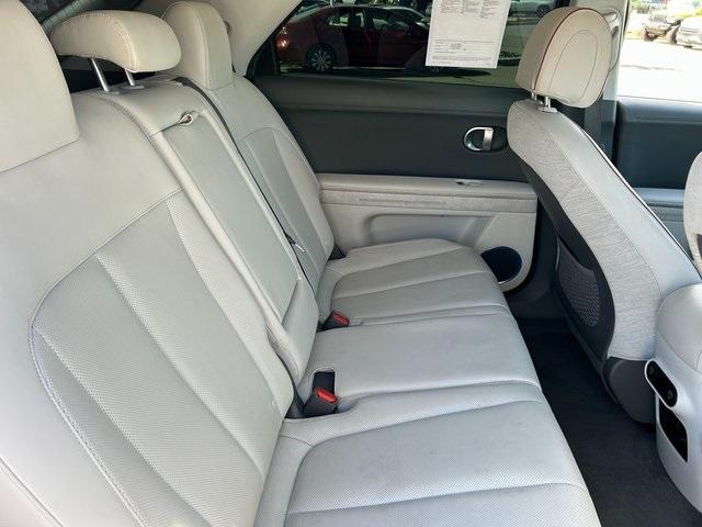 Photo of 2022 Gray Hyundai IONIQ 5