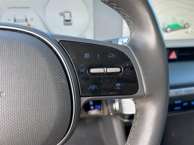 Photo of 2022 Gray Hyundai IONIQ 5