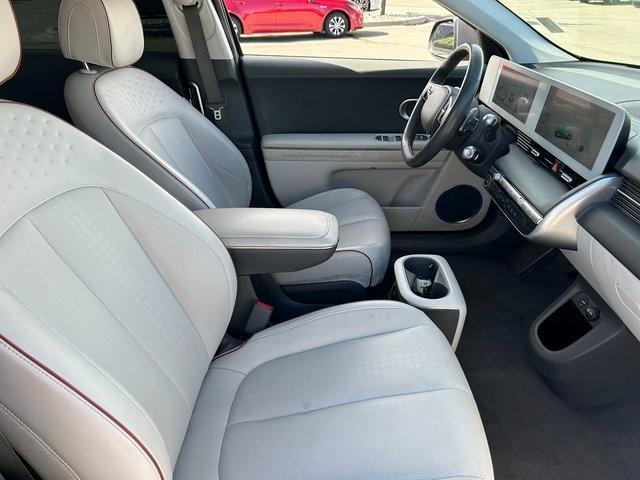 Photo of 2022 Gray Hyundai IONIQ 5
