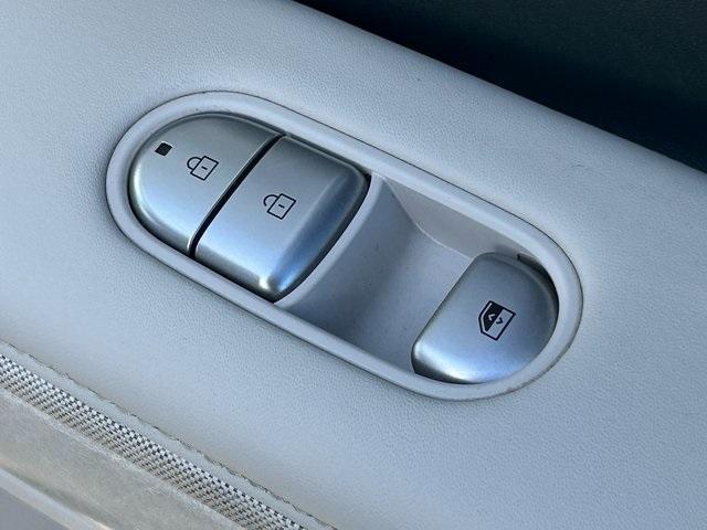 Photo of 2022 Gray Hyundai IONIQ 5