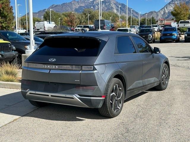 Photo of 2022 Gray Hyundai IONIQ 5