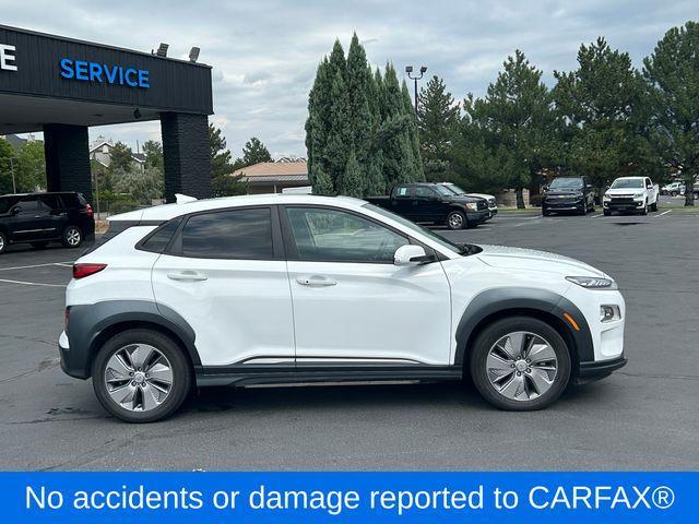 Photo of 2021 Lunar White Hyundai KONA EV