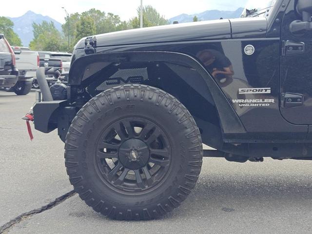 Photo of 2017 Black Clearcoat Jeep Wrangler Unlimited