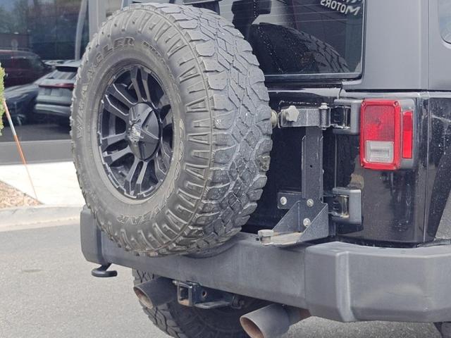 Photo of 2017 Black Clearcoat Jeep Wrangler Unlimited