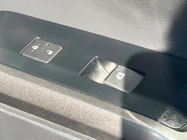 Photo of 2022 Silver Toyota Tacoma