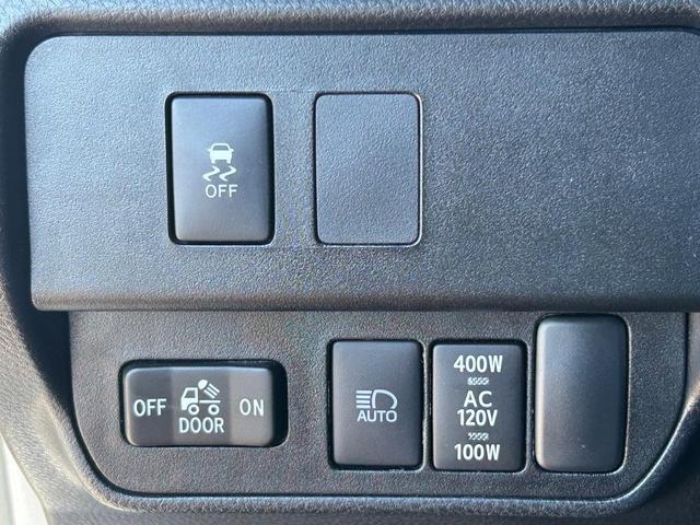 Photo of 2022 Silver Toyota Tacoma