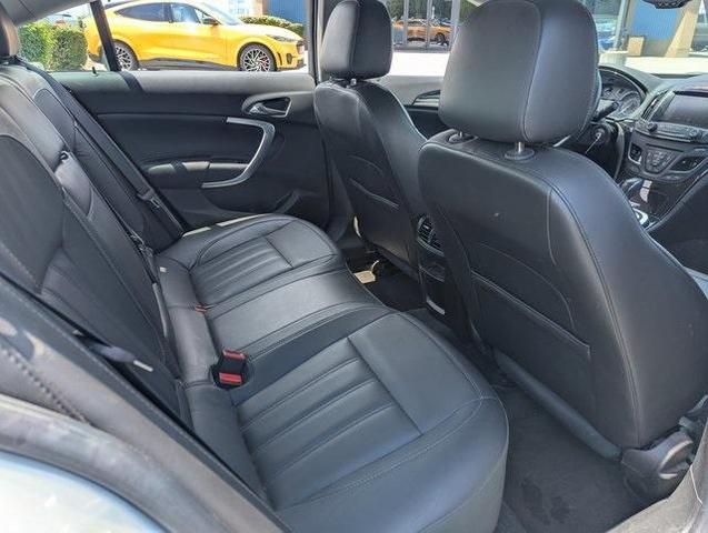 Photo of 2015 White Diamond Tri-Coat Buick Regal