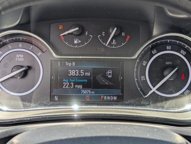 Photo of 2015 White Diamond Tri-Coat Buick Regal