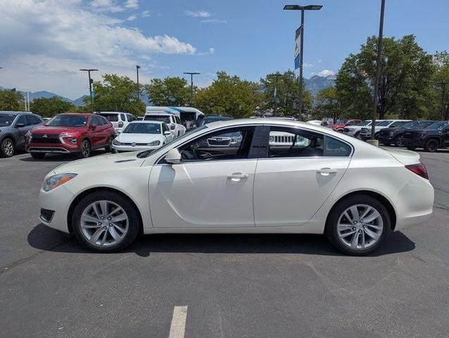 Photo of 2015 White Diamond Tri-Coat Buick Regal