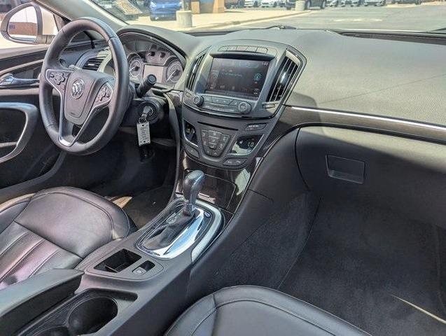 Photo of 2015 White Diamond Tri-Coat Buick Regal