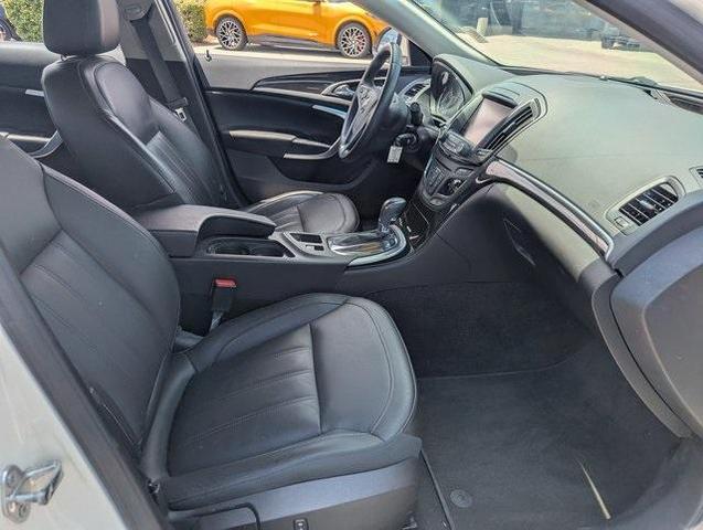 Photo of 2015 White Diamond Tri-Coat Buick Regal
