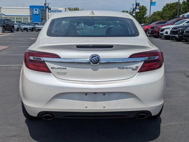 Photo of 2015 White Diamond Tri-Coat Buick Regal