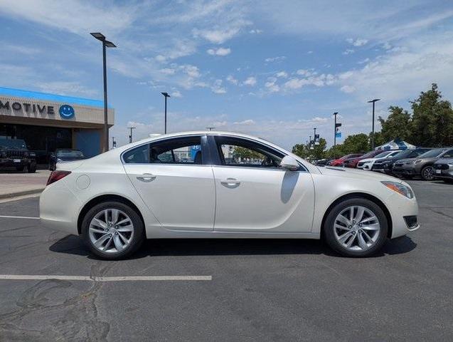 Photo of 2015 White Diamond Tri-Coat Buick Regal
