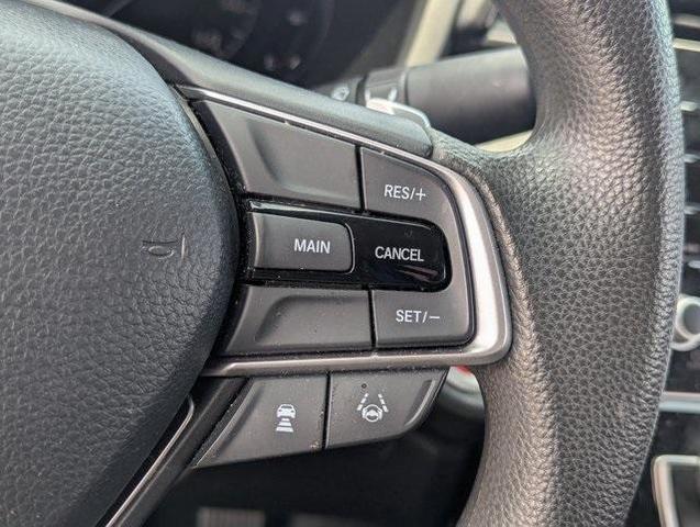 Photo of 2021 White Honda Insight