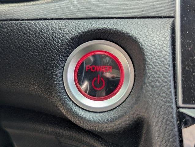 Photo of 2021 White Honda Insight