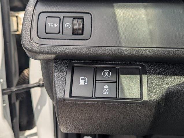 Photo of 2021 White Honda Insight