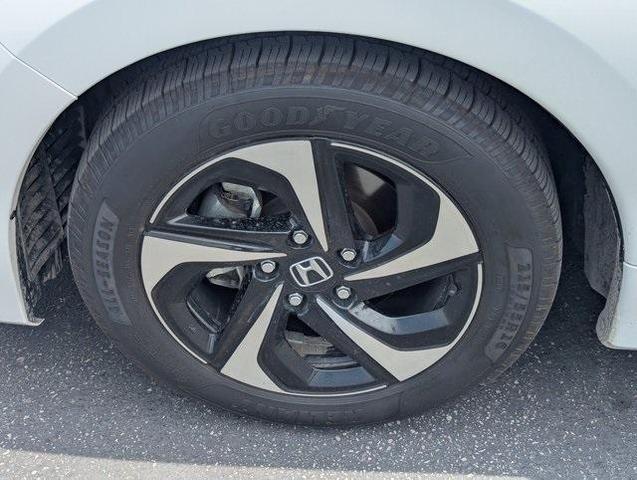 Photo of 2021 White Honda Insight