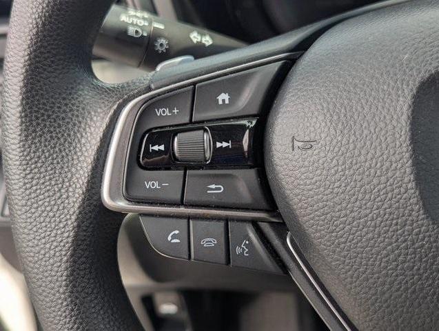 Photo of 2021 White Honda Insight