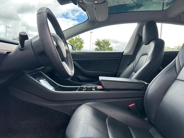 Photo of 2020 Gray Tesla Model 3