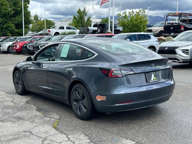 Photo of 2020 Gray Tesla Model 3