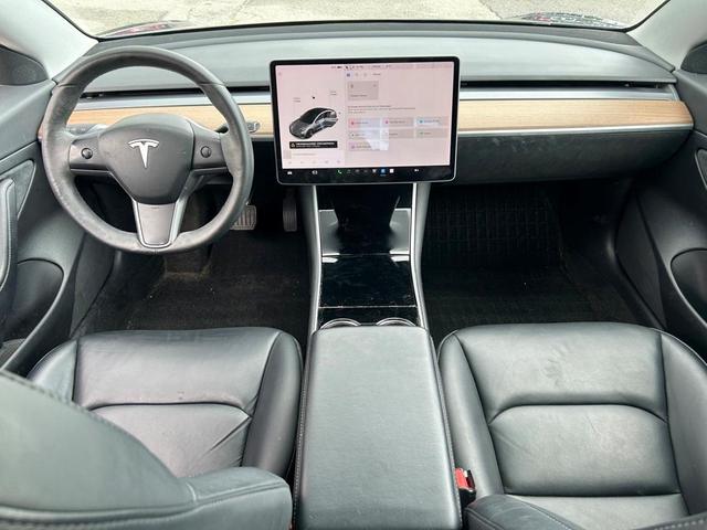 Photo of 2020 Gray Tesla Model 3