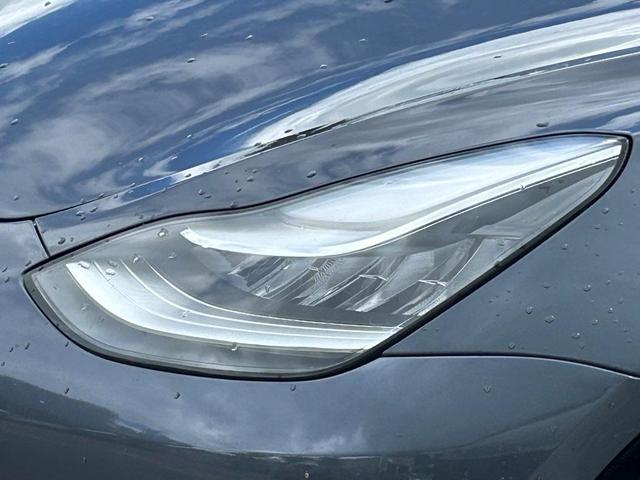 Photo of 2020 Gray Tesla Model 3