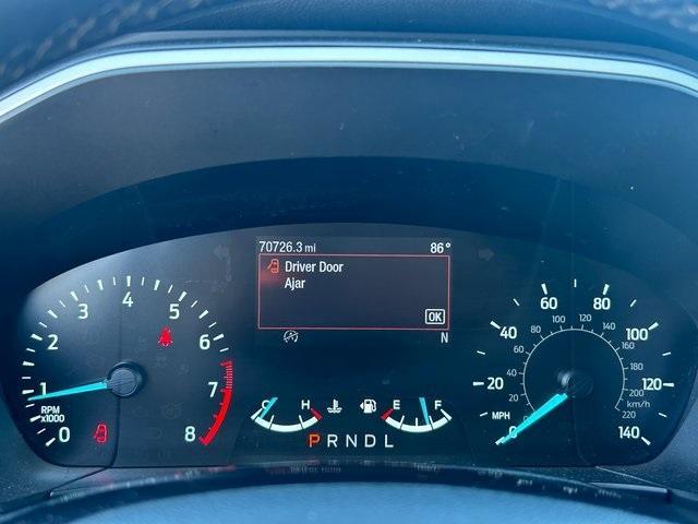 Photo of 2021 Oxford White Ford Escape